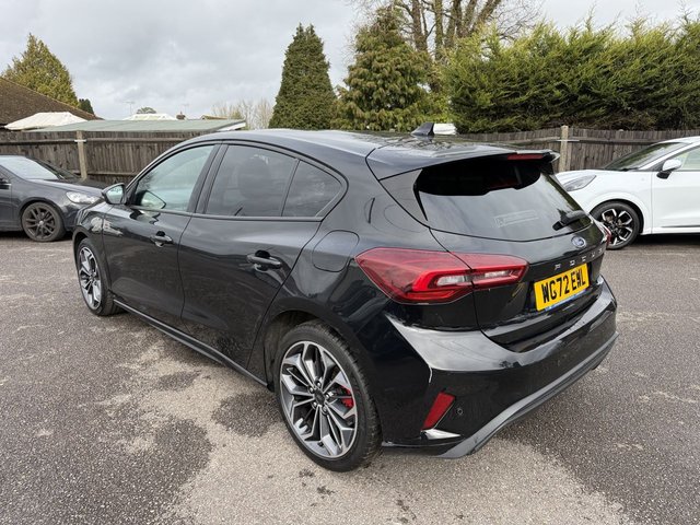 2022 Ford Focus 1L St-Line Vignale 5dr - Photo 5