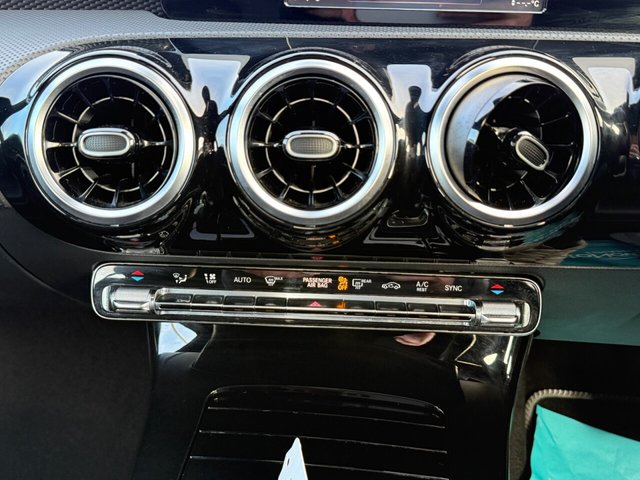 2019 MERCEDES-BENZ A-CLASS 1.3 A180 Sport Hatchback 5dr Petrol 7G-DCT Euro 6 (s/s) (136 ps) - Photo 11