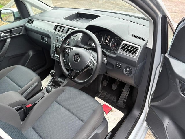 2018 VOLKSWAGEN CADDY MAXI - Photo 6