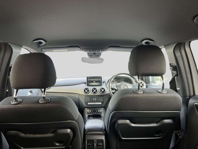 2015 Mercedes-Benz B-Class - Photo 11