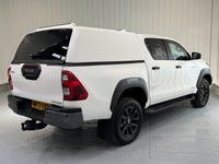 USED 2023 73 TOYOTA HI-LUX 2.8 D-4D Invincible X Pickup DCB 4dr Diesel Auto 4WD 204 bhp * NO VAT * 