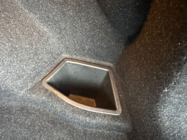 2012 BMW 1 Series 1.6L Efficientdynamics 5dr - Photo 7