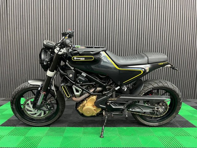 View our HUSQVARNA SVARTPILEN 401