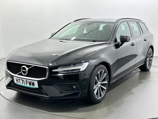 2022 Volvo V60 - Photo 4