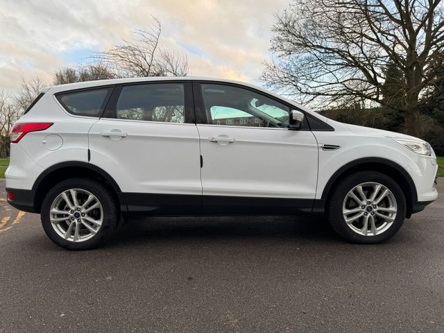 2015 FORD KUGA - Photo 10