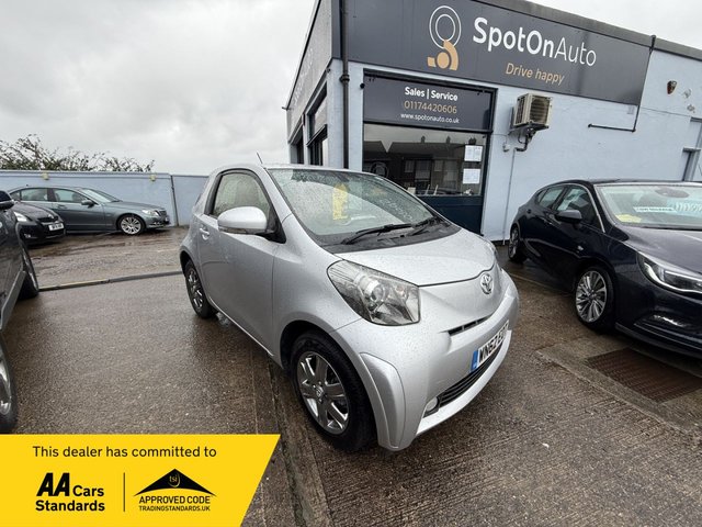 2012 TOYOTA IQ - Photo 4