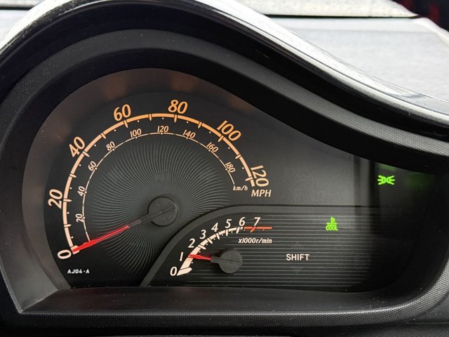 2012 TOYOTA IQ - Photo 12