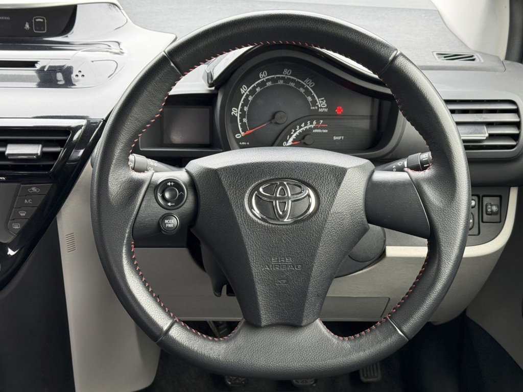 USED 2012 62 TOYOTA IQ 1.0 VVT-i 2 Hatchback 3dr Petrol Manual Euro 5 (68 ps) FULL HISTORY+HIGH SPECS