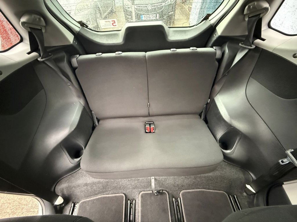 USED 2012 62 TOYOTA IQ 1.0 VVT-i 2 Hatchback 3dr Petrol Manual Euro 5 (68 ps) FULL HISTORY+HIGH SPECS