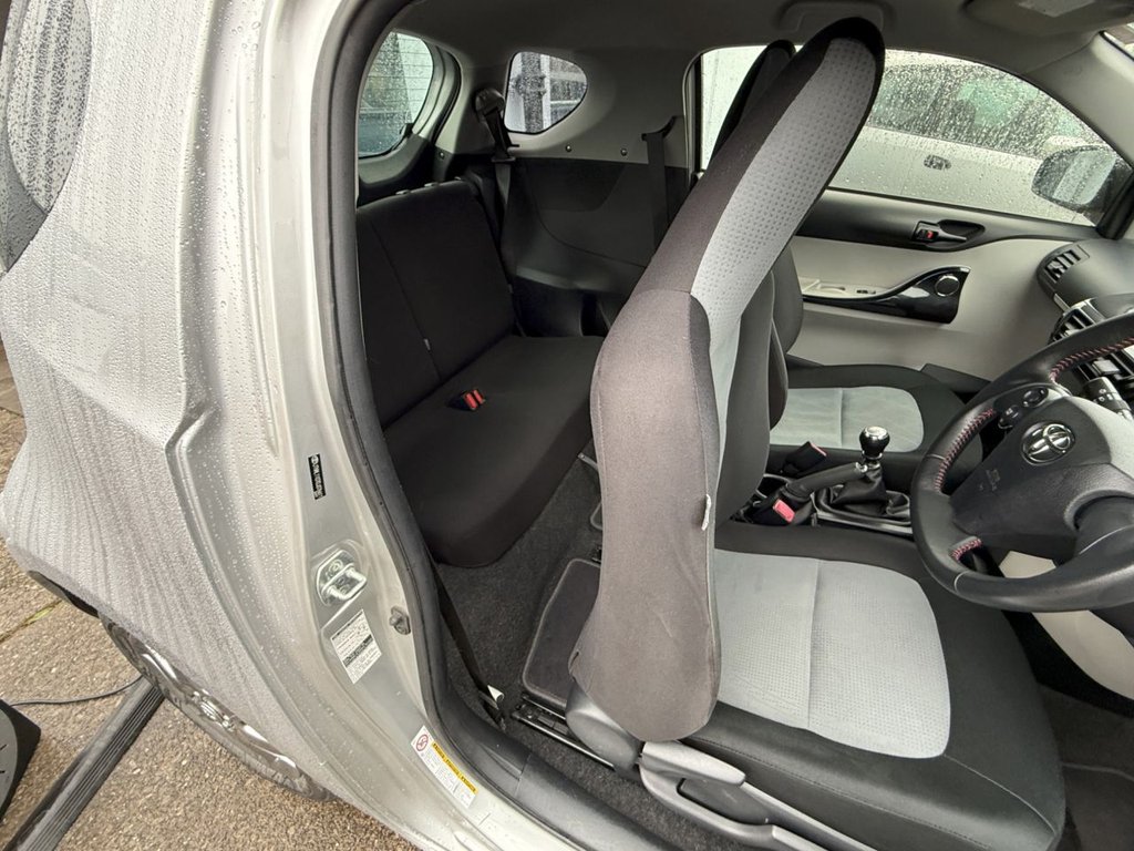 USED 2012 62 TOYOTA IQ 1.0 VVT-i 2 Hatchback 3dr Petrol Manual Euro 5 (68 ps) FULL HISTORY+HIGH SPECS