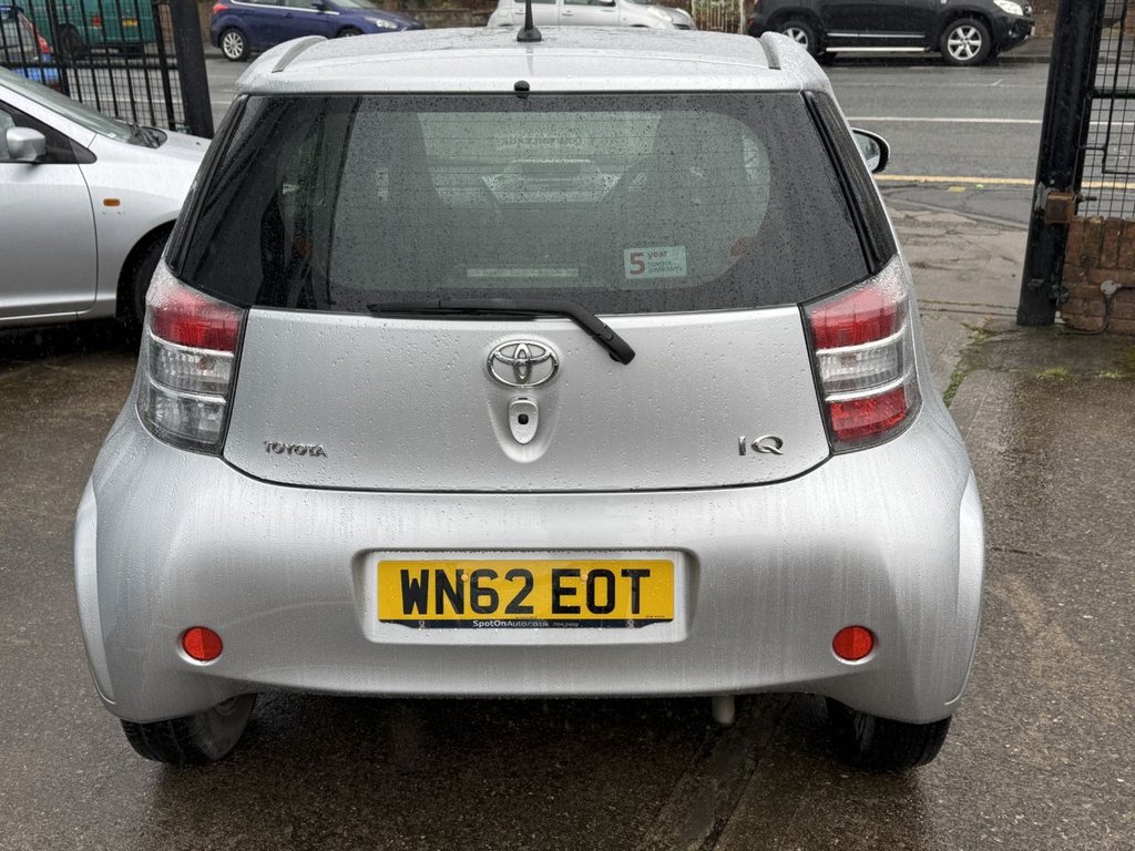 USED 2012 62 TOYOTA IQ 1.0 VVT-i 2 Hatchback 3dr Petrol Manual Euro 5 (68 ps) FULL HISTORY+HIGH SPECS