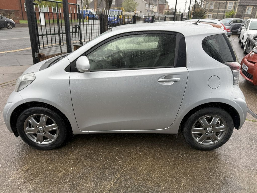 USED 2012 62 TOYOTA IQ 1.0 VVT-i 2 Hatchback 3dr Petrol Manual Euro 5 (68 ps) FULL HISTORY+HIGH SPECS