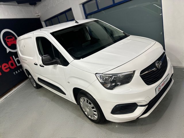 2020 VAUXHALL COMBO - Photo 3