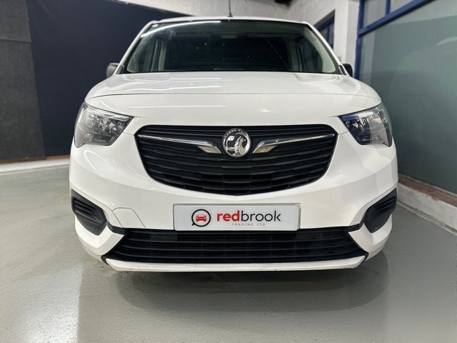 2020 VAUXHALL COMBO - Photo 4