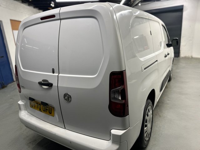 2020 VAUXHALL COMBO - Photo 8