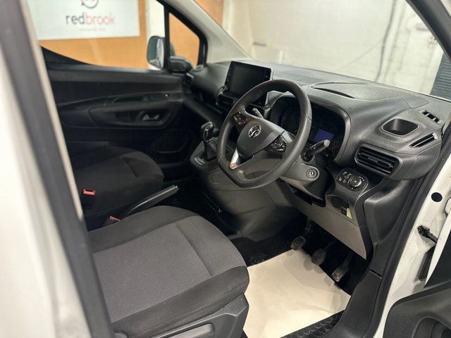 2020 VAUXHALL COMBO - Photo 11