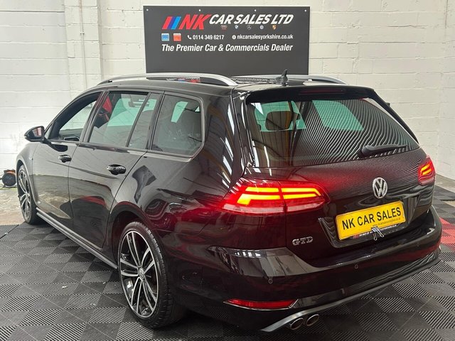 2018 Volkswagen Golf - Photo 2