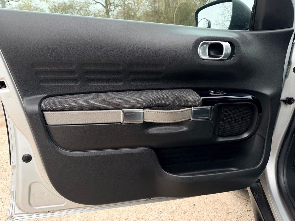 USED 2017 67 CITROEN C4 CACTUS 1.2 PureTech Flair Hatchback 5dr Petrol ETG5 Euro 6 (s/s) (82 ps) Camera|SatNav|R.F Sensors|Cruise|