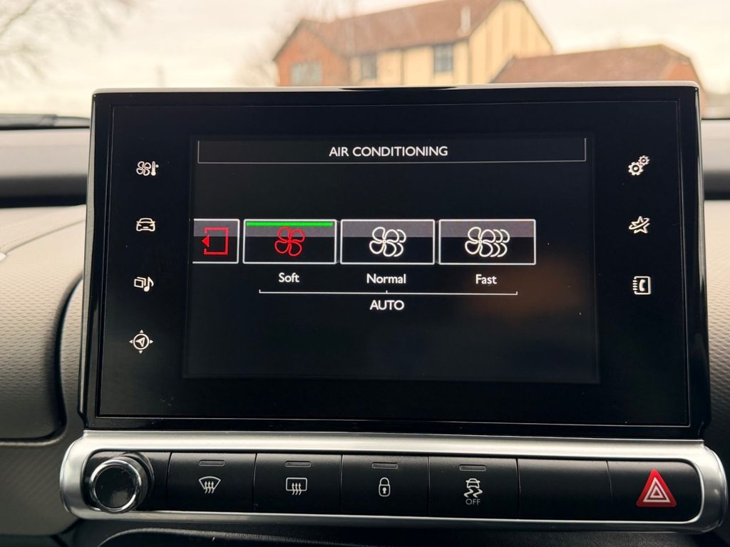 USED 2017 67 CITROEN C4 CACTUS 1.2 PureTech Flair Hatchback 5dr Petrol ETG5 Euro 6 (s/s) (82 ps) Camera|SatNav|R.F Sensors|Cruise|