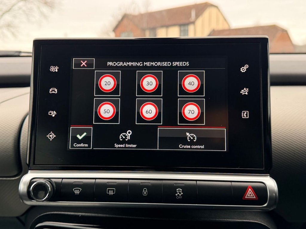 USED 2017 67 CITROEN C4 CACTUS 1.2 PureTech Flair Hatchback 5dr Petrol ETG5 Euro 6 (s/s) (82 ps) Camera|SatNav|R.F Sensors|Cruise|