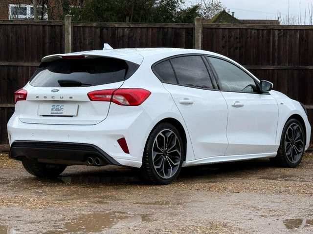 2019 Ford Focus - Photo 3