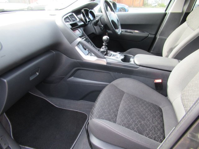 2014 PEUGEOT 3008 - Photo 10