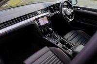 USED 2020 VOLKSWAGEN PASSAT 1.6 TDI SEL Saloon 4dr Diesel DSG Euro 6 (s/s) (120 ps) 
