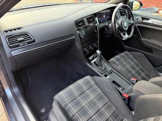 2017 VOLKSWAGEN GOLF 2017 2.0 TDI BlueMotion Tech GTD Hatchback 5dr Diesel DSG Euro 6 (s/s) (184 ps) - Photo 10