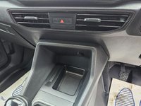 USED 2022 22 VOLKSWAGEN CADDY White 2.0 TDI Euro 6 panel van, 67,800 miles, ULEZ compliant, 6-speed manual, A/C, Bluetooth, Cruise, Rear sensors. Final price plus VAT @ 20%! This 2022 Volkswagen Caddy Commerce SWB presents an exceptional ownership proposition, having had only one owner from new. This practical 2.0 TDI C20 Commerce van is a Euro 6 compliant model, ensuring efficient operation. It comes with a full service history, with the last service completed at 57247 miles on 2025-01-09. For your peace of mind, a 12 month MOT will be provided upon purchase, and the vehicle is covered by a 3 month warranty. Notable features include separate daytime running lights