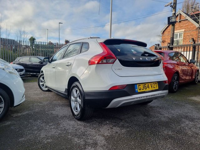 2014 VOLVO V40 CROSS COUNTRY 1.6 D2 SE Hatchback 5dr Diesel Manual Euro 5 (s/s) (115 ps) - Photo 6