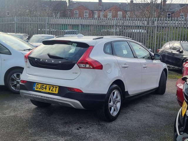 2014 VOLVO V40 CROSS COUNTRY 1.6 D2 SE Hatchback 5dr Diesel Manual Euro 5 (s/s) (115 ps) - Photo 8