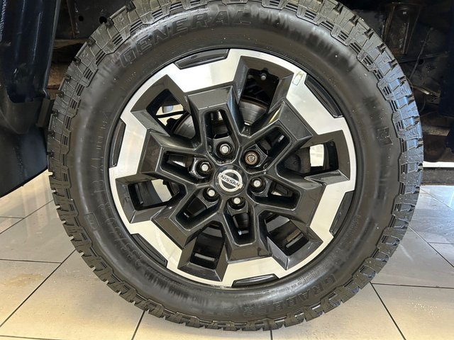 2021 Nissan Navara 2.3L Tekna 4dr - Photo 10