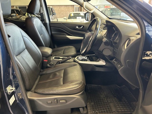 2021 Nissan Navara 2.3L Tekna 4dr - Photo 11