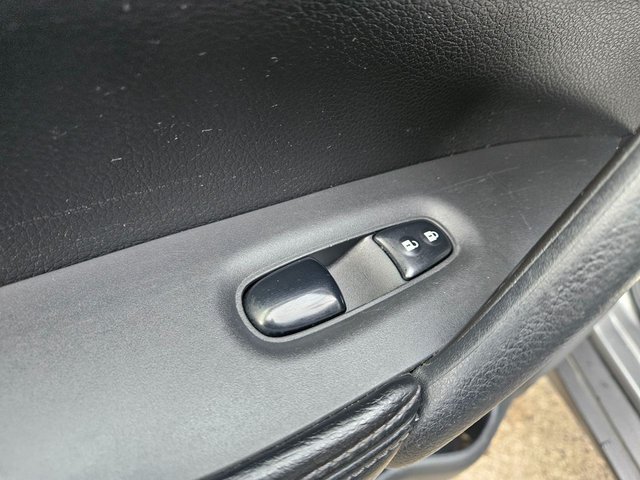 2015 NISSAN X-TRAIL 2015 1.6 dCi Tekna SUV 5dr Diesel Manual Euro 6 (s/s) (130 ps) - Photo 12