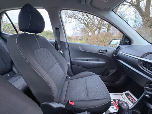 2018 KIA PICANTO - Photo 12