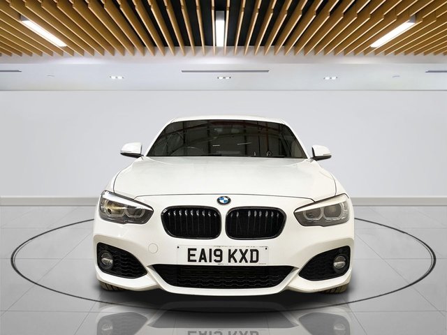 2019 BMW 1 Series 1.5L M Sport Shadow Edition 3dr - Photo 2
