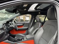 USED 2020 20 VOLVO XC40 2.0 T4 R-Design SUV 5dr Petrol Auto AWD Euro 6 (s/s) (190 ps) Panoramic | Winter + Convenience Pk