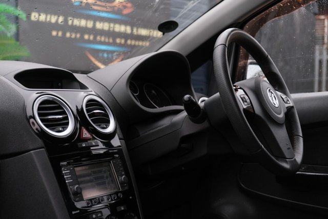 2014 VAUXHALL CORSA 2014 1.4 16V SRi Hatchback 3dr Petrol Manual Euro 5 (100 ps) - Photo 11