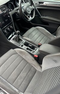 USED 2017 67 VOLKSWAGEN GOLF 1.5 TSI EVO R-Line Hatchback 5dr Petrol Manual Euro 6 (s/s) (150 ps) 