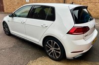USED 2017 67 VOLKSWAGEN GOLF 1.5 TSI EVO R-Line Hatchback 5dr Petrol Manual Euro 6 (s/s) (150 ps) 