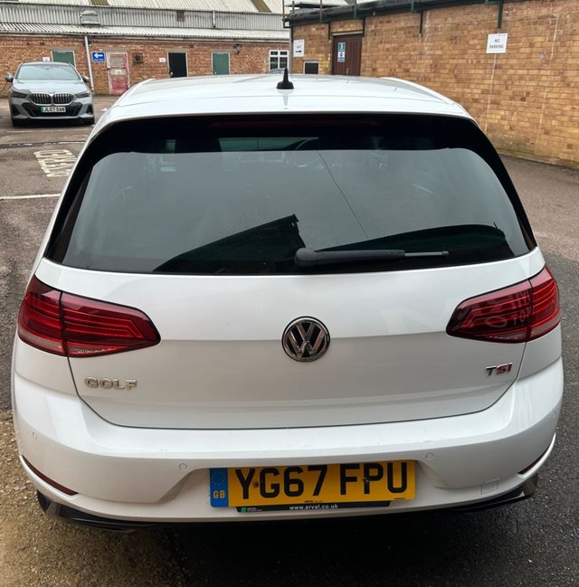 2017 VOLKSWAGEN GOLF 1.5 TSI EVO R-Line Hatchback 5dr Petrol Manual Euro 6 (s/s) (150 ps) - Photo 5