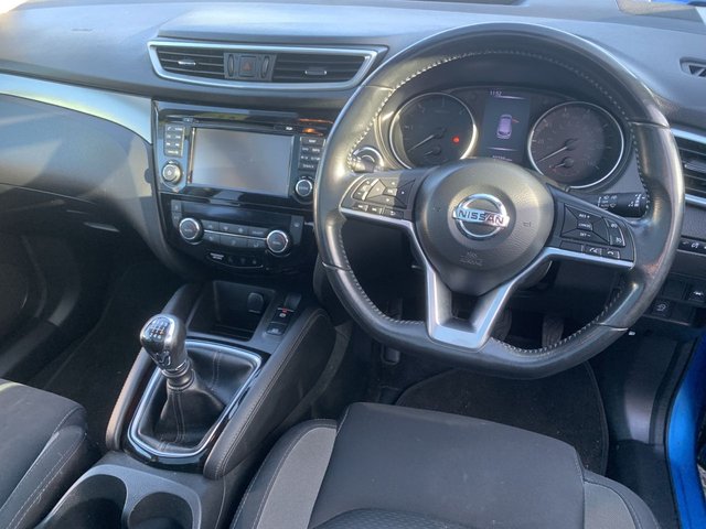 2018 NISSAN QASHQAI 1.5 dCi N-Connecta SUV 5dr Diesel Manual Euro 6 (s/s) (115 ps) - Photo 6