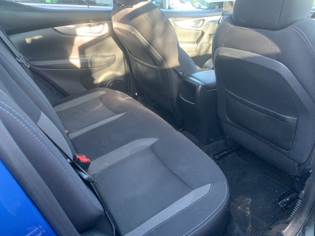 2018 NISSAN QASHQAI 1.5 dCi N-Connecta SUV 5dr Diesel Manual Euro 6 (s/s) (115 ps) - Photo 8