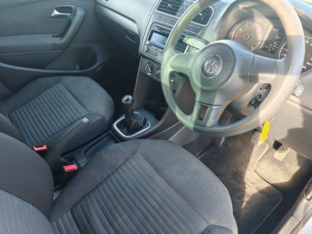 2012 VOLKSWAGEN POLO - Photo 4