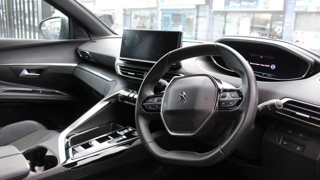 2024 PEUGEOT 3008 (2024) - Photo 9