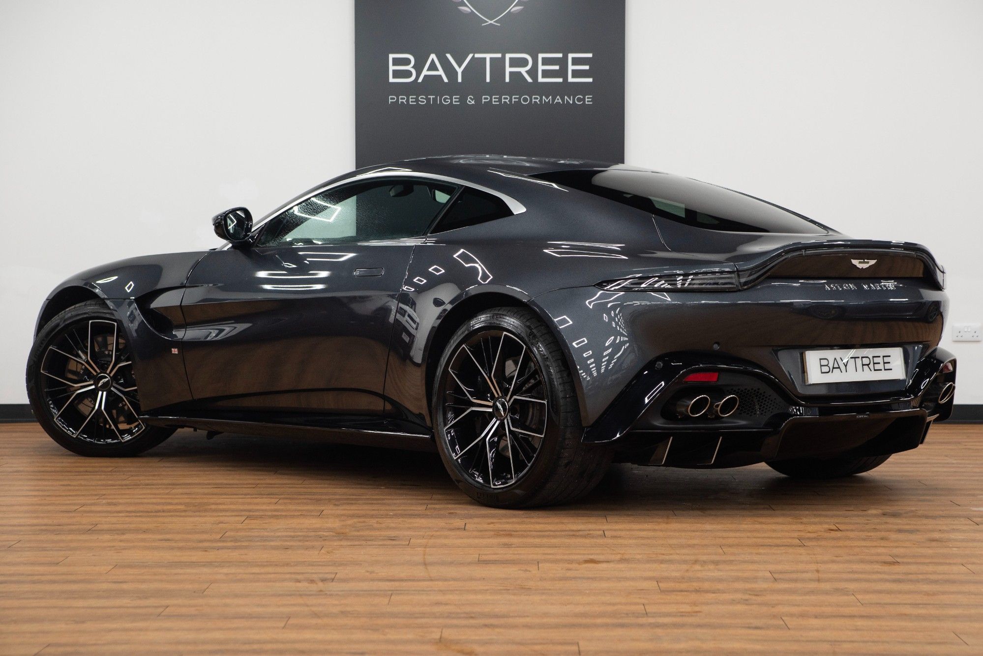 USED 2021 71 ASTON MARTIN VANTAGE 4.0 V8 Coupe  