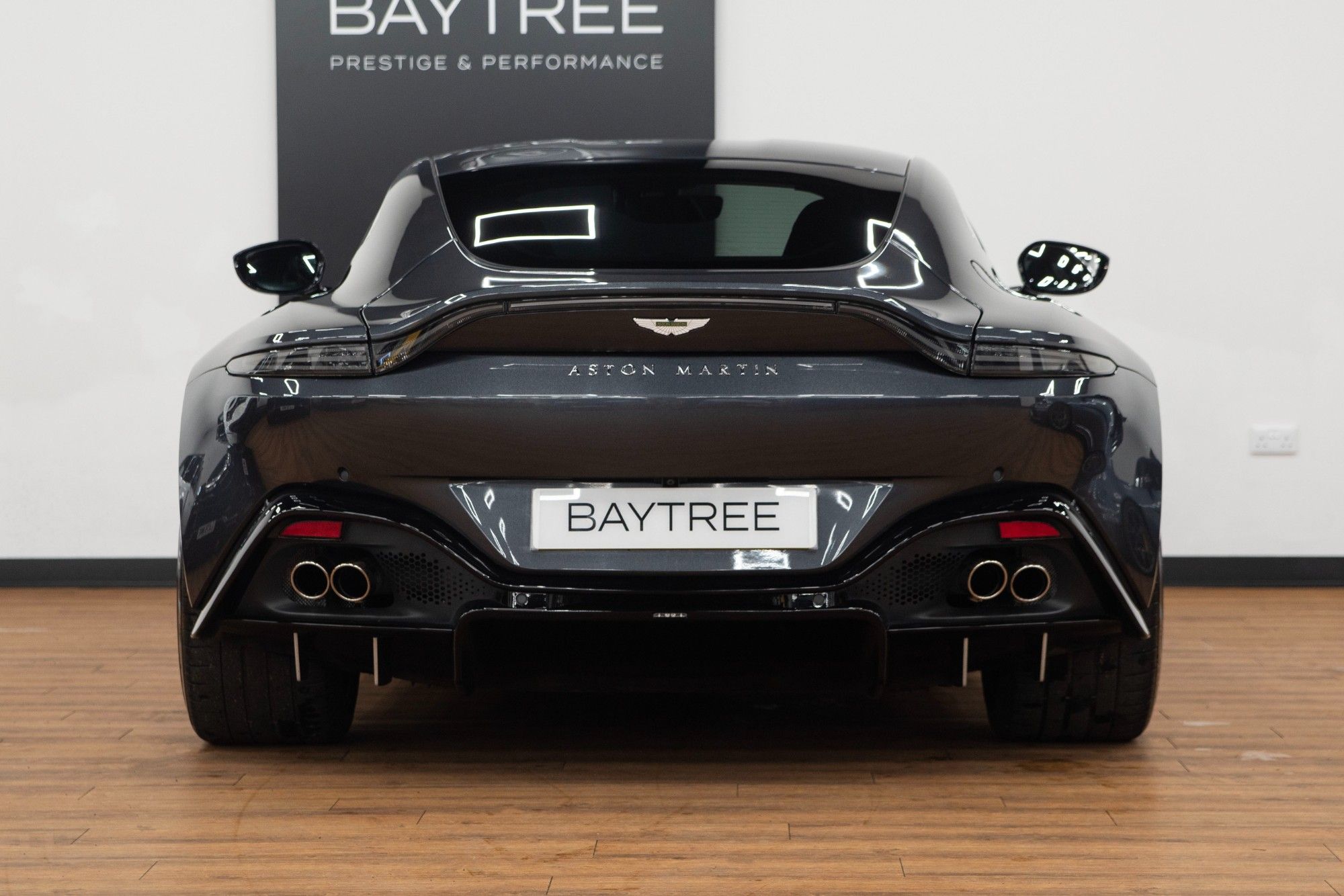 USED 2021 71 ASTON MARTIN VANTAGE 4.0 V8 Coupe  