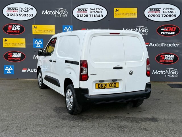 2021 Vauxhall Combo 1.5L Dynamic 4dr - Photo 3