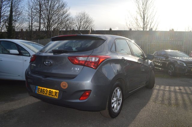2013 HYUNDAI I30 1.6 CRDi Active Hatchback 5dr Diesel Auto Euro 5 (110 ps) - Photo 9
