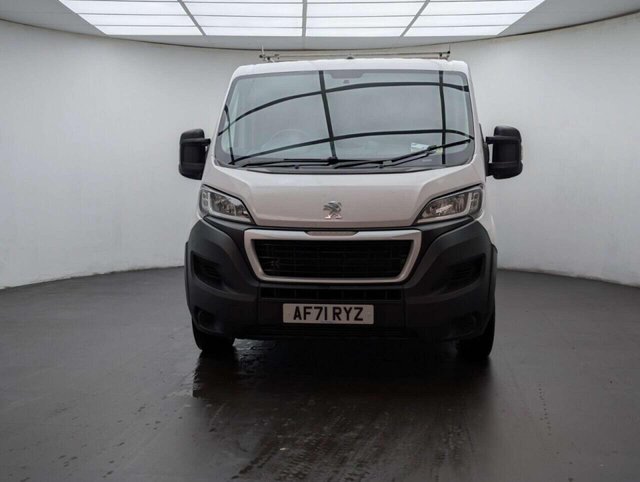 USED 2021 71 PEUGEOT BOXER 2.2 BlueHDi 333 Professional Panel Van 5dr Diesel Manual L1 H1 Euro 6 (s/s) (120 ps) NAVIGATION+CRUISE CONTROL CLICK & COLLECT/HOME DELIVERY